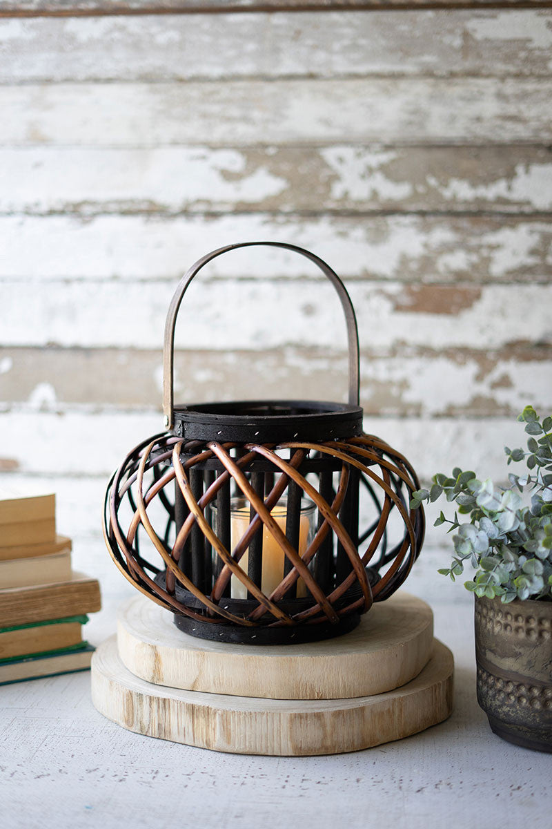 Brown Willow Lantern